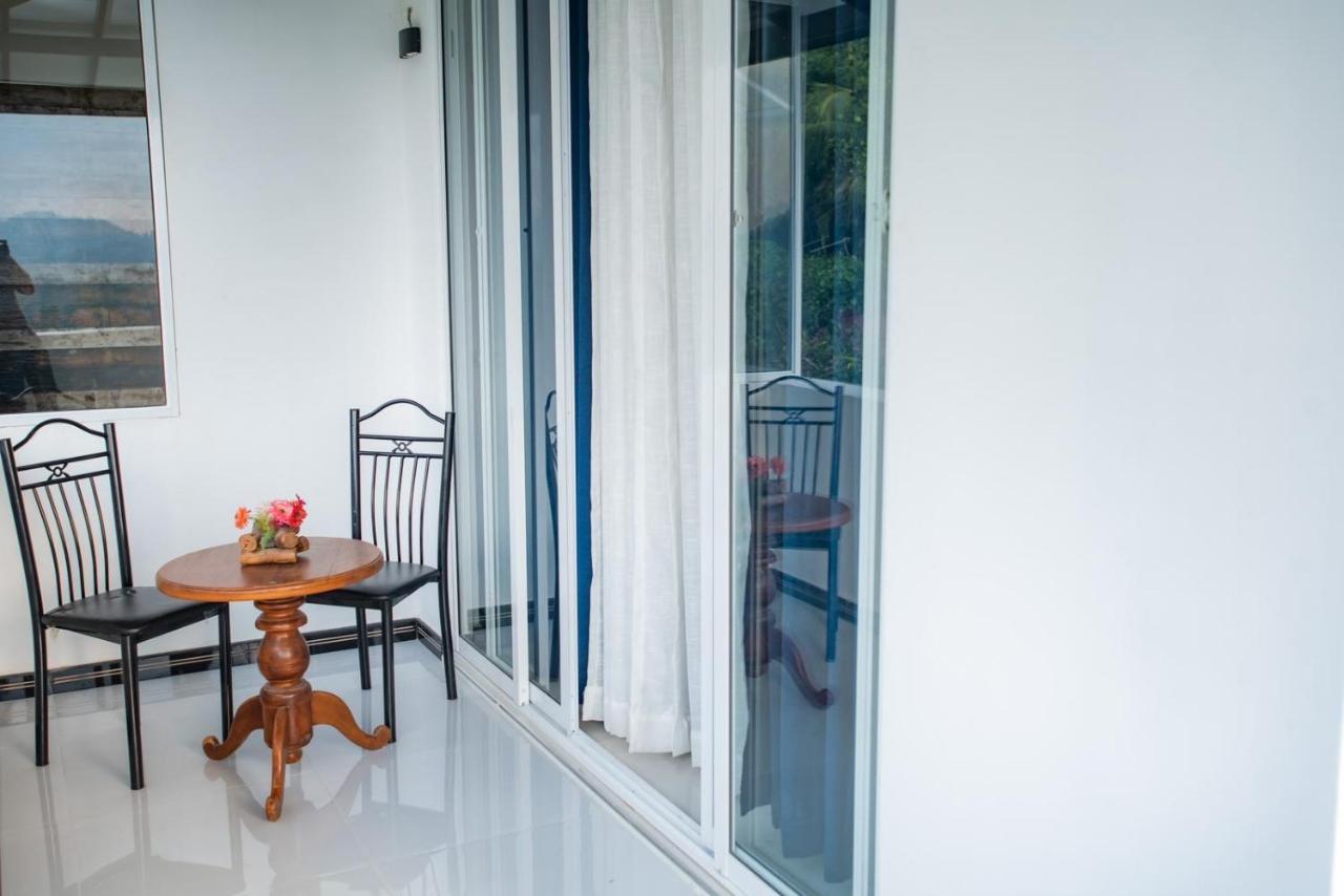 Sky Edge Homestay 캔디 외부 사진