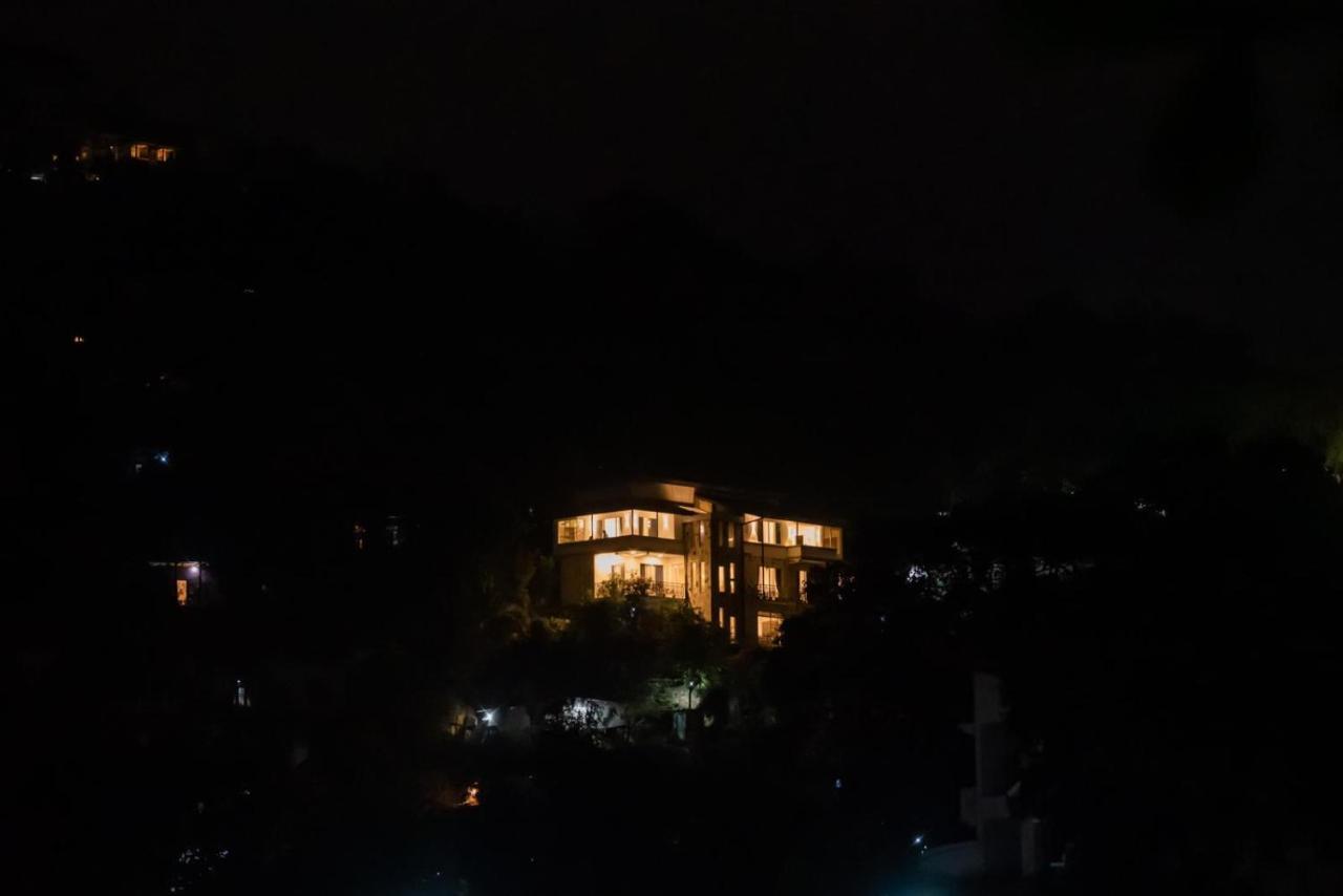 Sky Edge Homestay 캔디 외부 사진