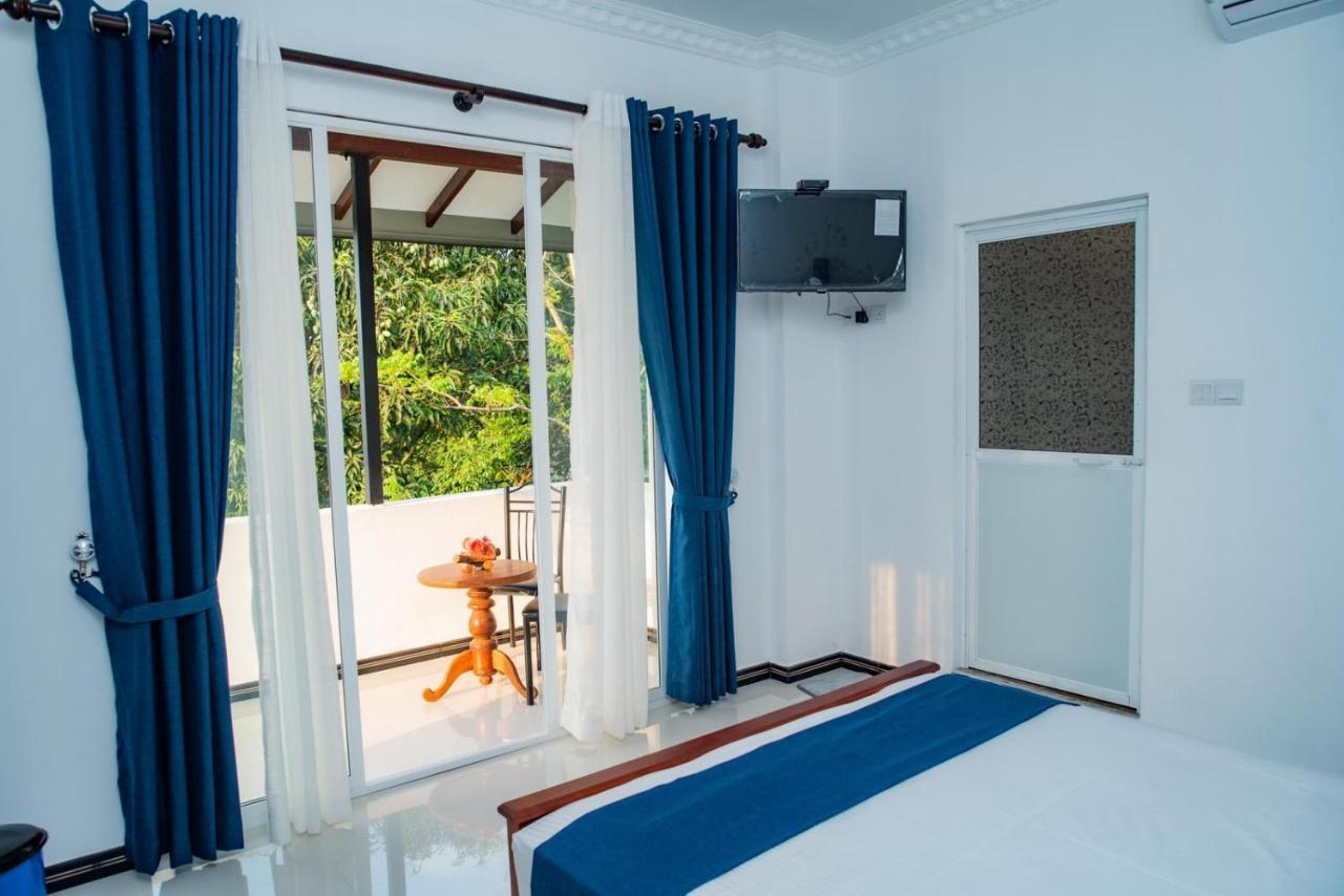 Sky Edge Homestay 캔디 외부 사진