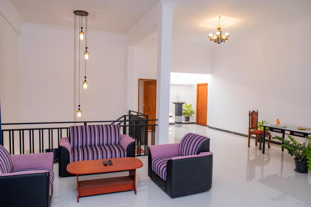 Sky Edge Homestay 캔디 외부 사진